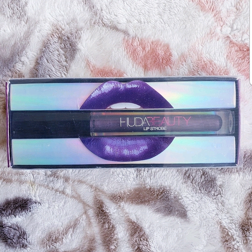 Huda Beauty Lip Strobe Metallic Lip Gloss